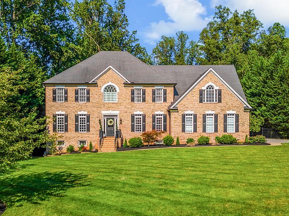 2nd image of 109 Trinity Ct