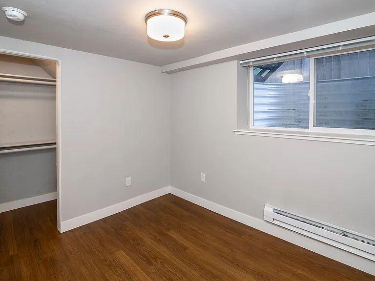 741 E. 10th Ave — Photo 37