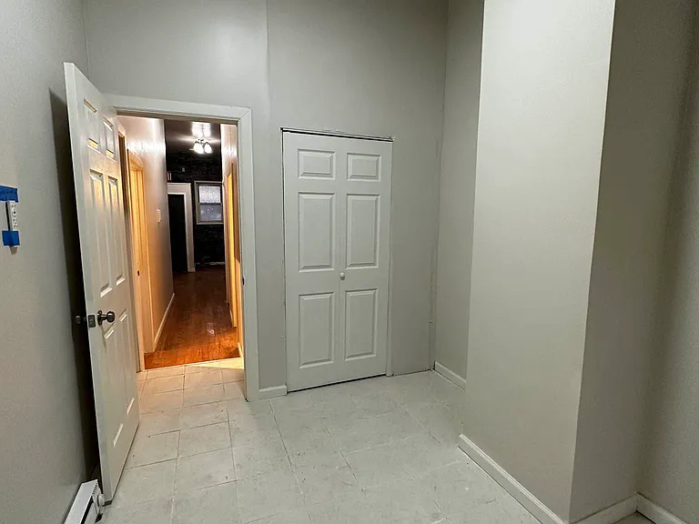 984 Bedford Ave #1 — Photo 10