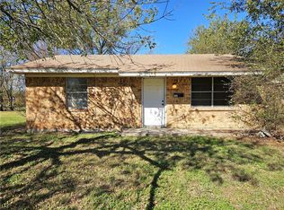 209 S Rusk St, Groesbeck, TX 76642