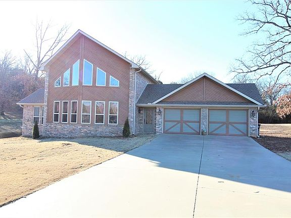 3rd image of 8411 Willow Creek Dr
