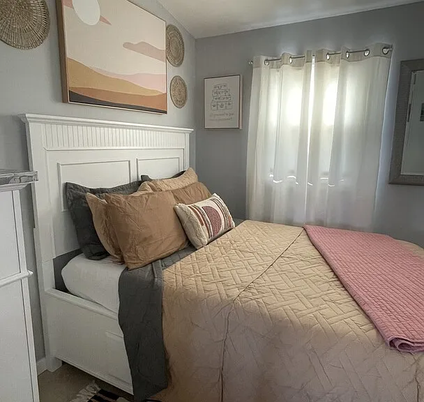 Sylvia Ln — Photo 19