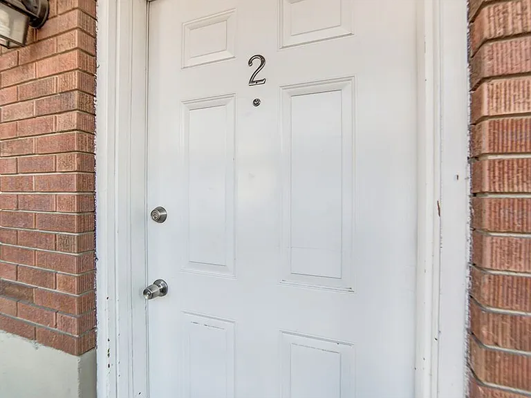 865 N 500 W #4 — Photo 2