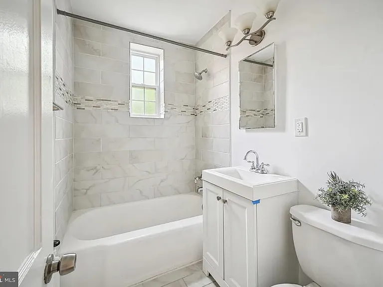 939 Longfellow St NW #205 — Photo 13