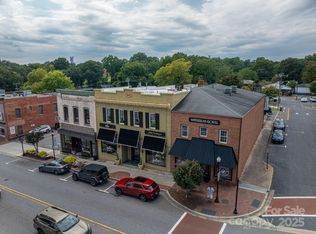 33 N Main St, Belmont, NC 28012