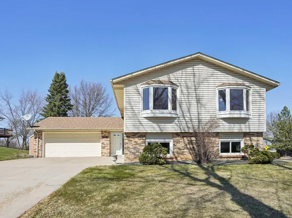 15809 Harmony Way Ct, Apple Valley, MN 55124