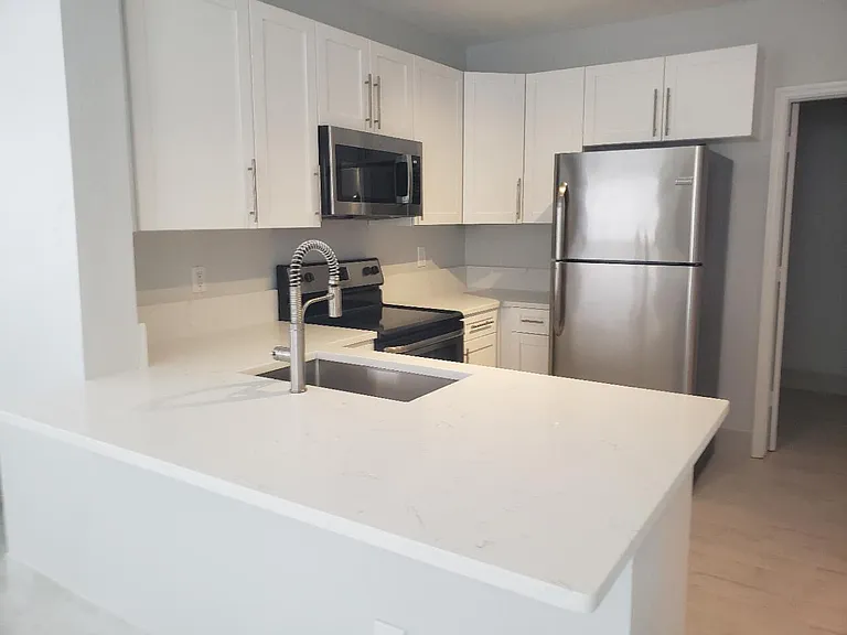 1005 Belmont Pl #1005 — Photo 8