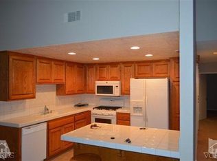 1868 Galway Ln, Thousand Oaks, CA 91320
