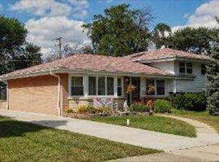 118 Crescent Dr, Glenview, IL