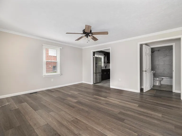 2114 Broad St — Photo 5