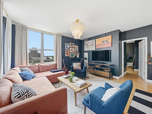 4th image of 1101 S State St APT 1004