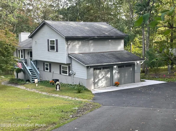 1214 Saint Anton Ct, Henryville, PA 18332