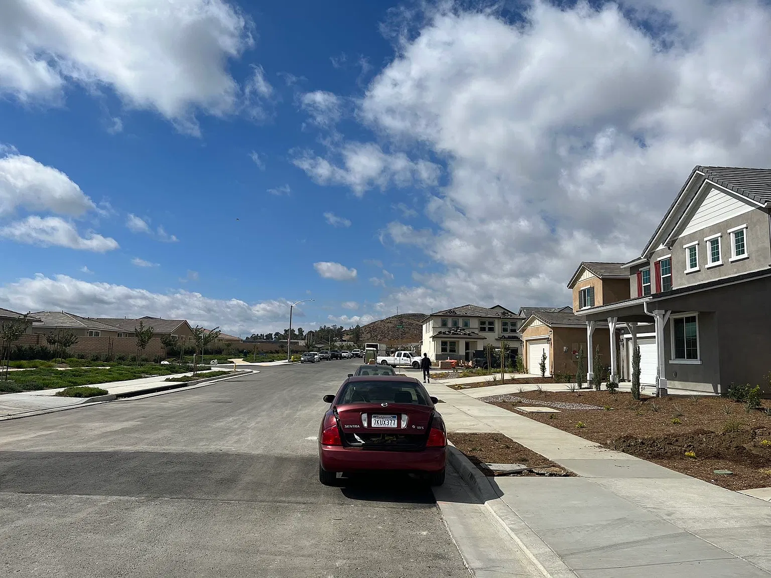 4 bed, 2721 sqft, $3,100 — Photo 3
