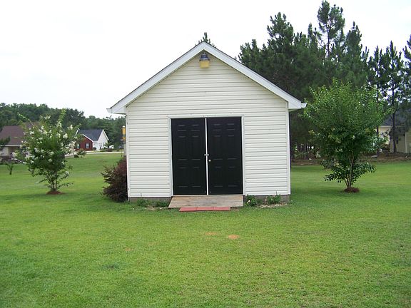 3rd image of 2061 Pinemount Blvd