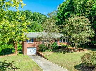 3312 Hillside Dr, High Point, NC 27265