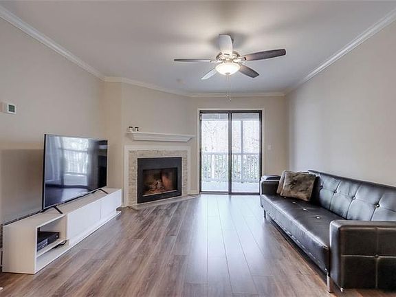 4th image of 405 Barrington Hills Dr