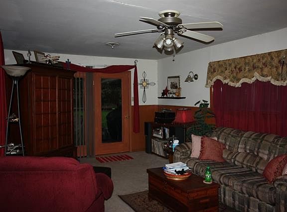 3rd image of 1211 Elmwood St