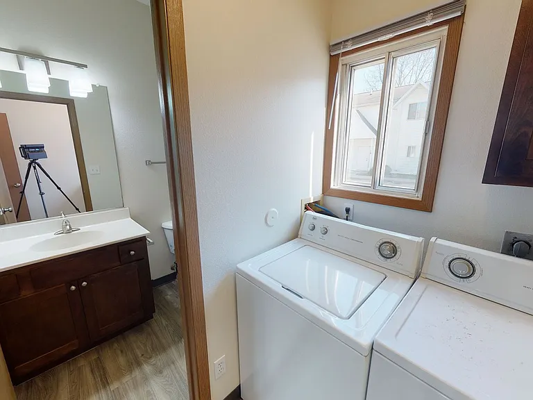 1103 Delaware Ave — Photo 3