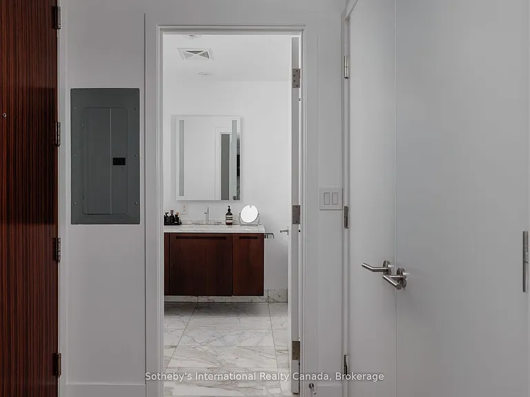 180 University Ave #2802 — Photo 31