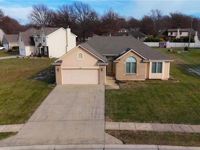 105 N Lakeshore Dr, Raymore, MO, 64083