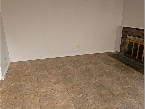 5th image of 8934 Onyx Dr SW #D