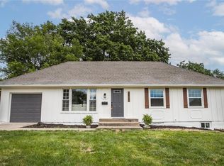 8812 E 54th St, Raytown, MO 64133
