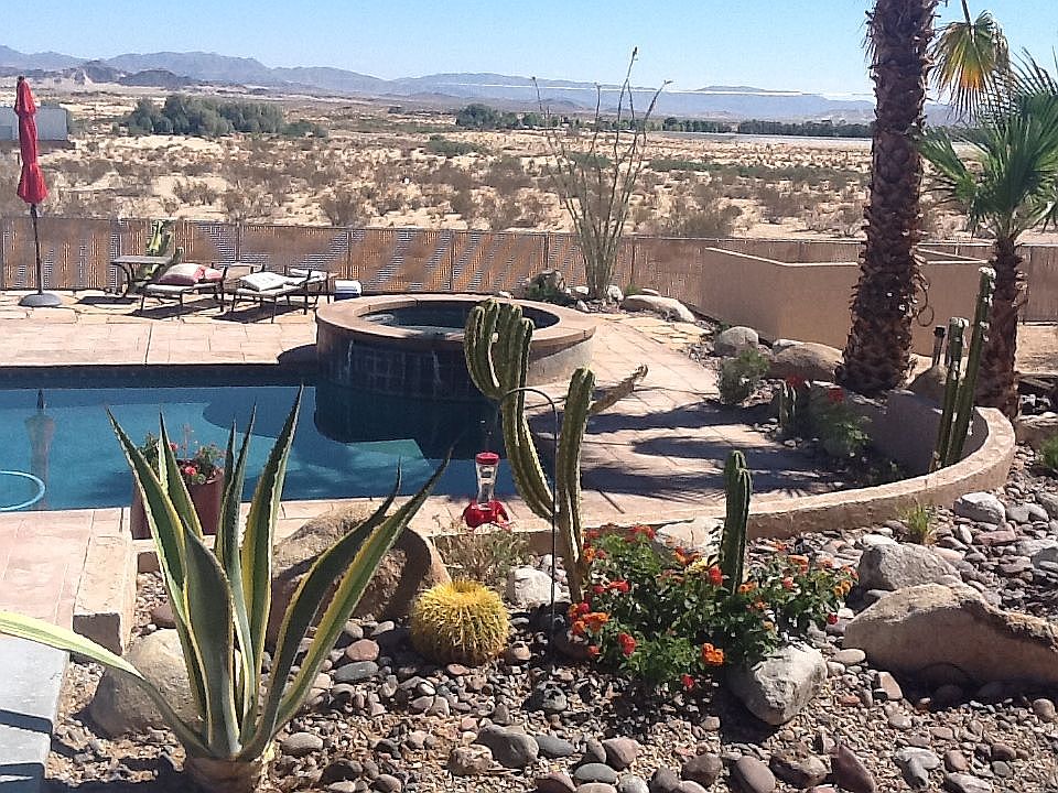 1st image of 73840 Desert Dunes Dr