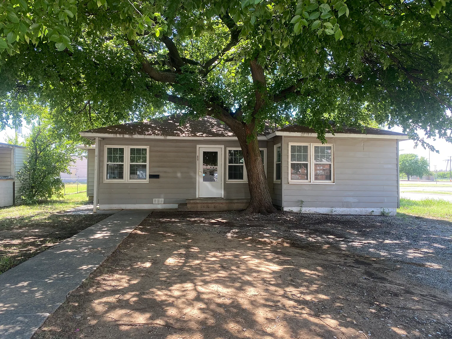 2 bed, 1082 sqft, $1,150 — Photo 2