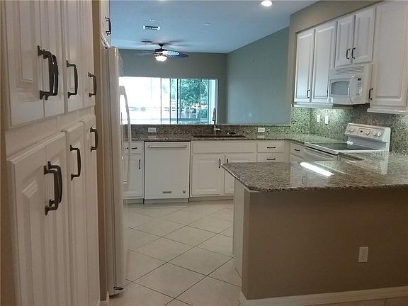 4th image of 293 Hidden Bay Dr Unit 102