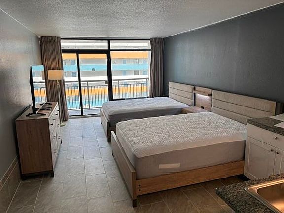 4th image of 1501 S Ocean Blvd. #910