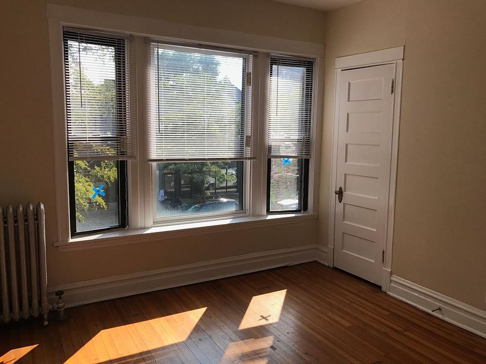 2nd image of 1816 W Wilson Ave APT 1
