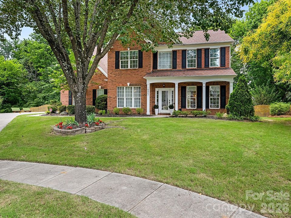 1st image of 6807 Guinevere Dr