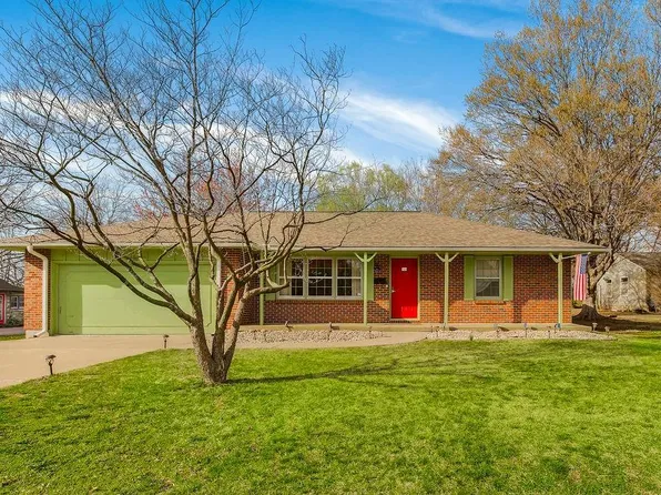 11620 E 25th St S, Independence, MO 64052