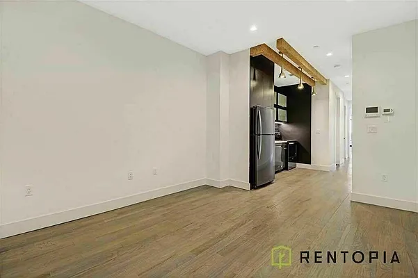 Rented by Rentopia | media 13