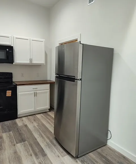 450 State Highway 290 E #3102-B — Photo 1