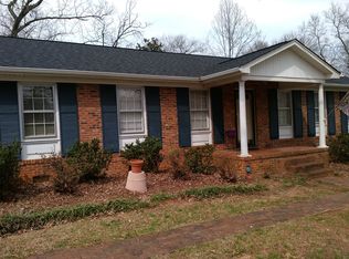 203 Drewry Rd, Taylors, SC 29687