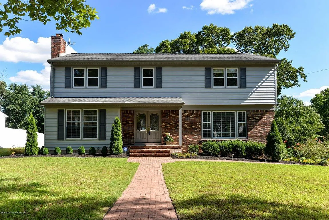 33 Ellen Ct photo 1