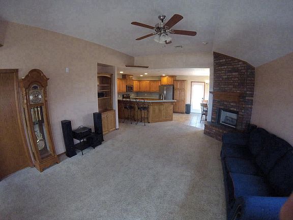 3rd image of 633 NW 21st St