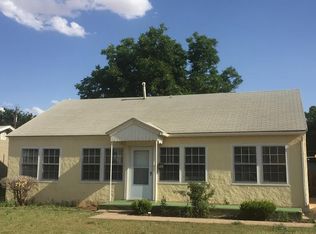 1008 E Lons St, Brownfield, TX 79316