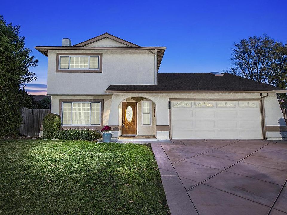1st image of 2686 Regina Ave