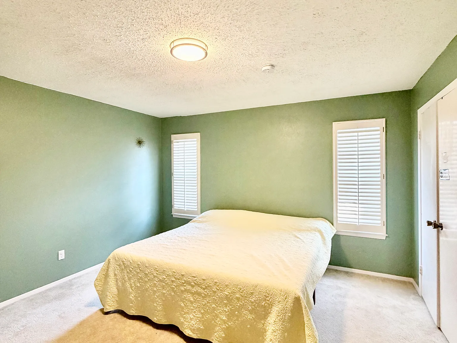 3 bed, 1957 sqft, $2,450 — Photo 4