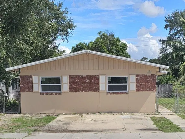2137 NW 99th Ter #2137, Miami, FL 33147