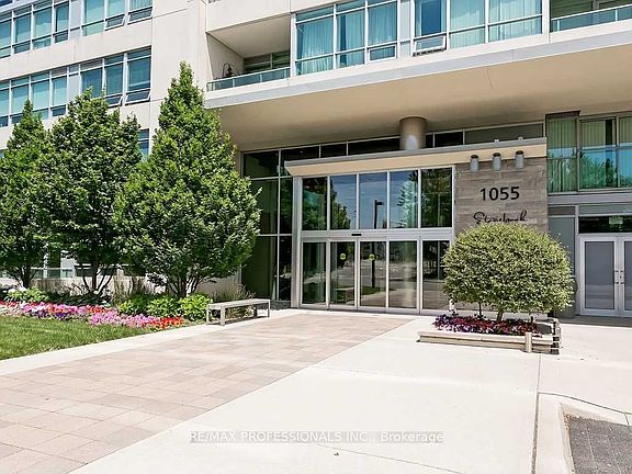 2nd image of 1055 Southdown Rd #1311