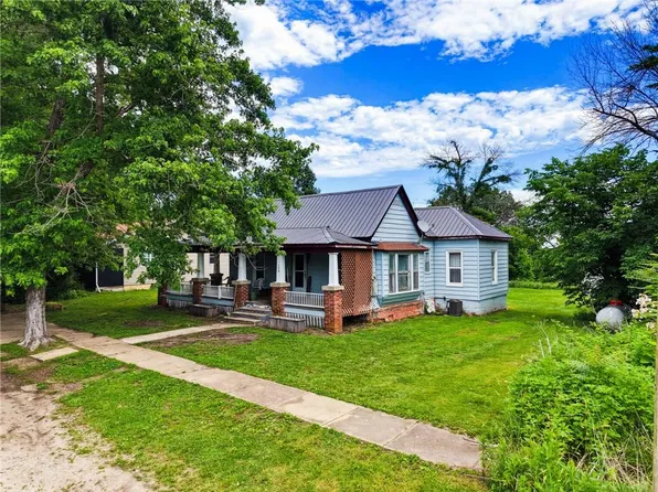 170 N Stringer St, Humphreys, MO 64646