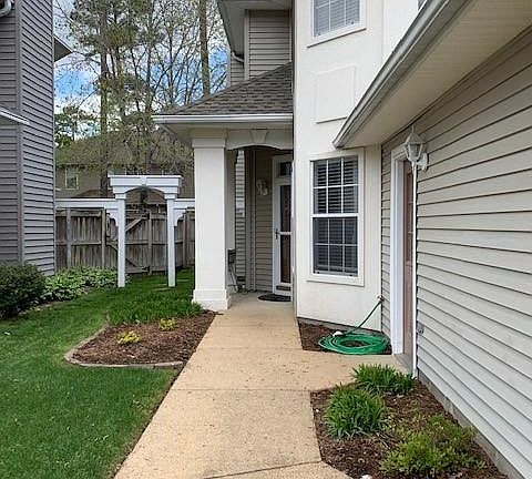 3rd image of 923 Prestige Ct