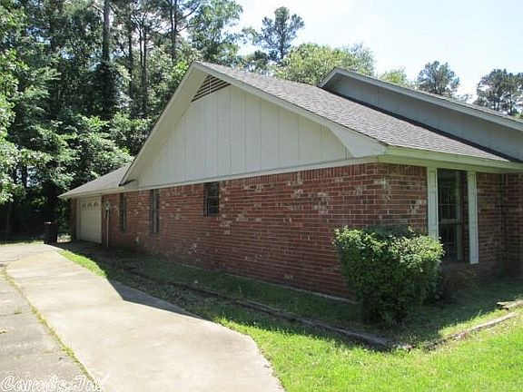 5th image of 1106 Fairway Dr