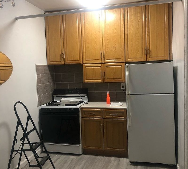 1st image of 32-76 33rd St #1RR
