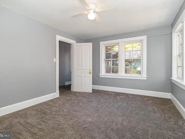 1515 Cameron Ter — Photo 17