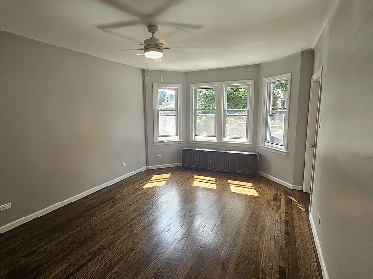 4615 S Komensky Ave #1 — Photo 4