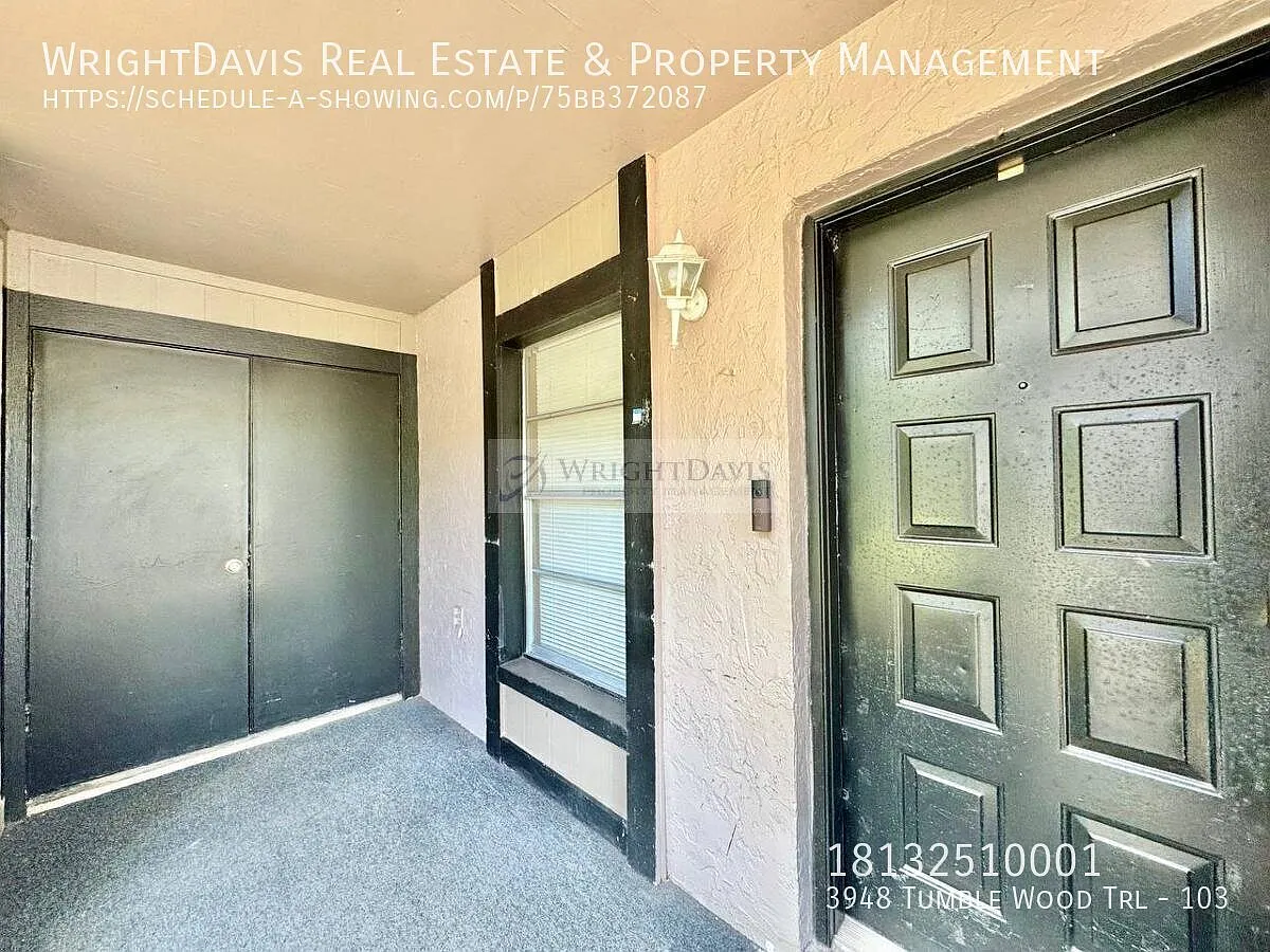 Beautiful First-Floor 2/2 Condo Near USF — Photo 3